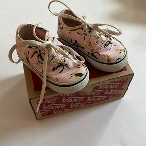 Vans shoes with box